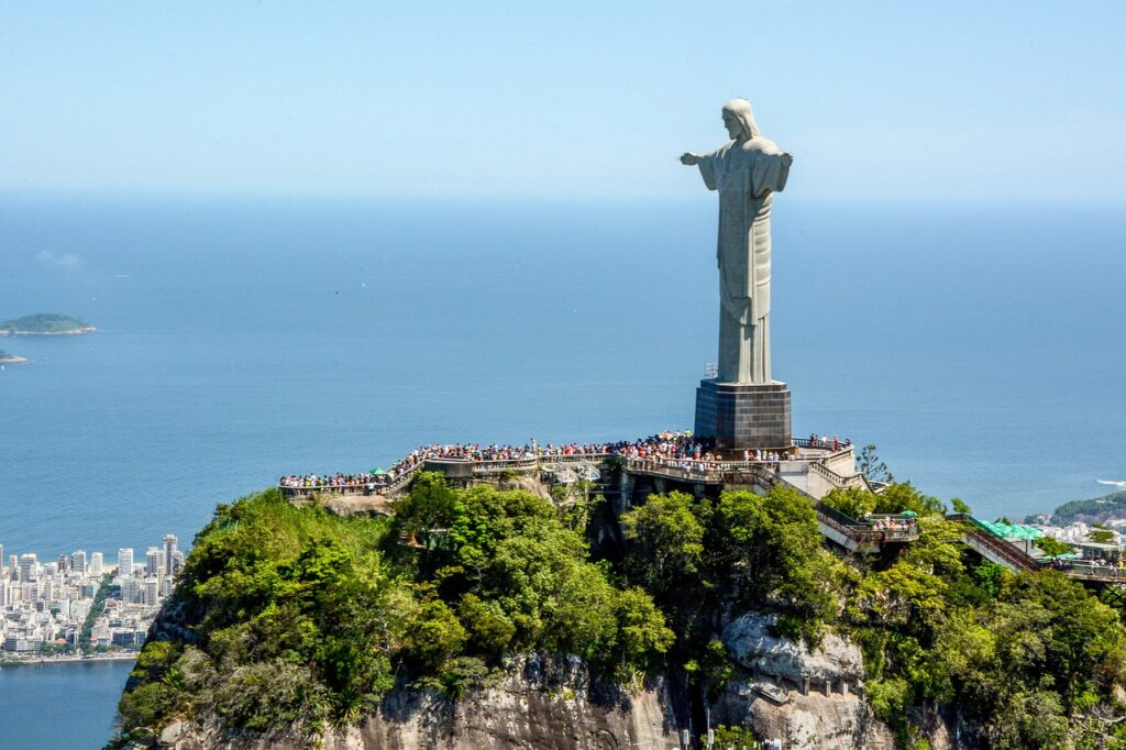 Imagem aérea do Cristo Redentor no Rio de Janeiro